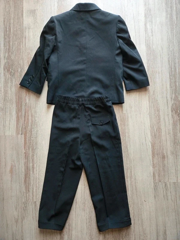 Black ceremony suit 3 years – photo 2
